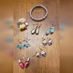 Christmas Jewelry Lot